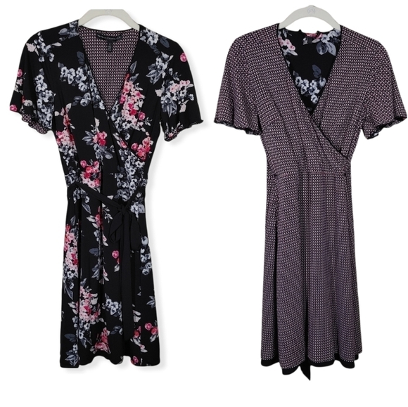 White House Black Market Dresses & Skirts - White House Black Market Reversible Floral Print Faux Wrap Dress Size 0